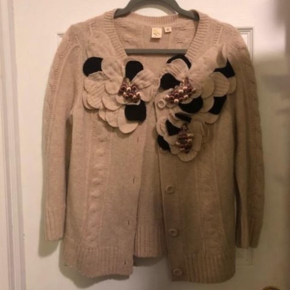 EUC! No flaws . Beautiful Petals Embellished Cardigan - Picture 5 of 8